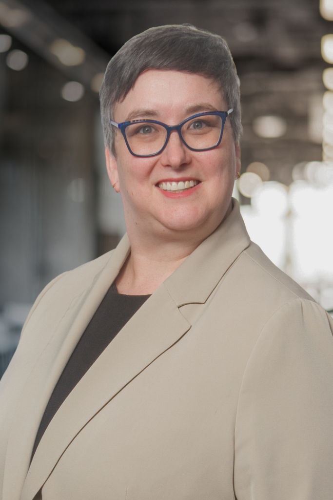 Stephanie Holko headshot